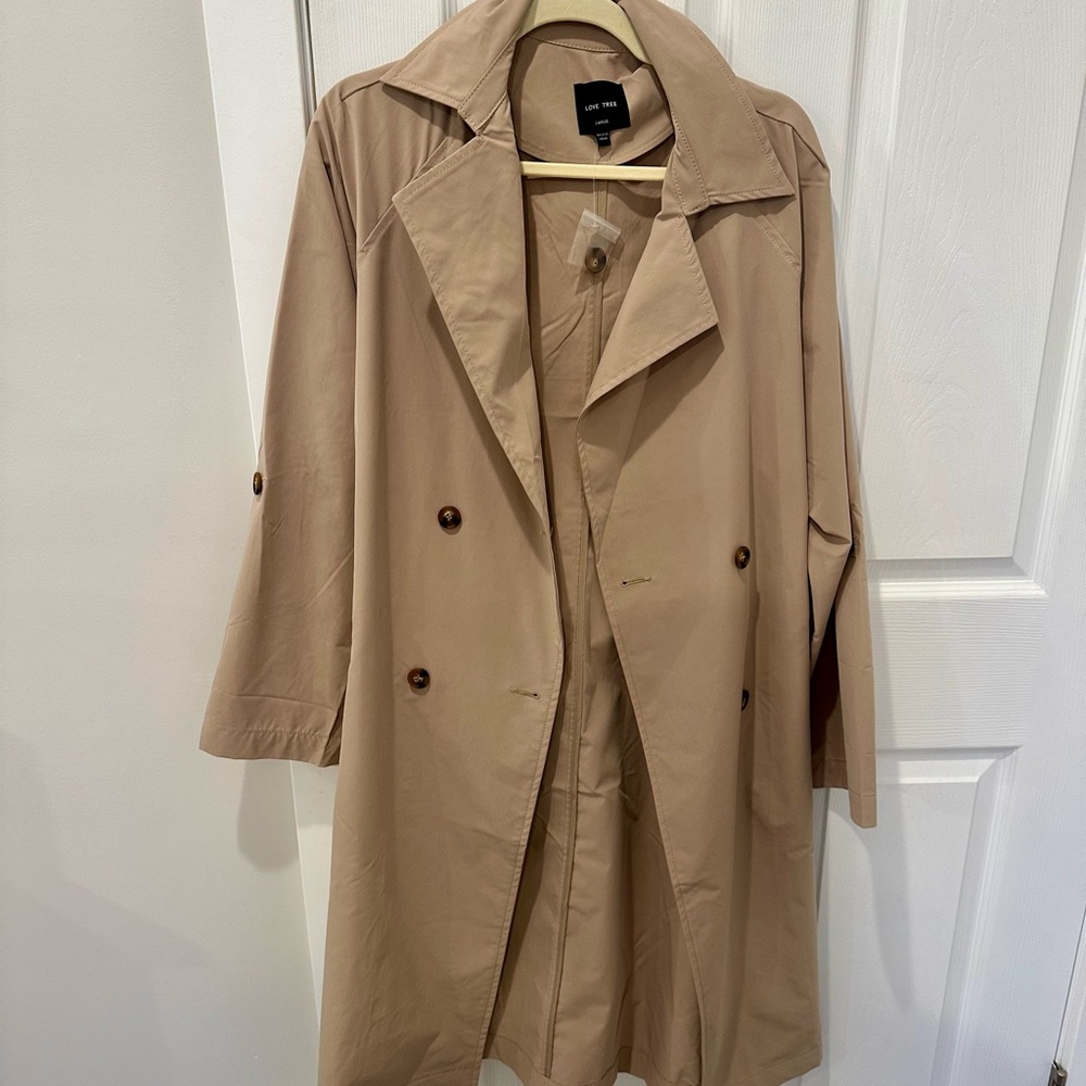 Tan Trench Coat with Wide Lapels and Belt Loops
